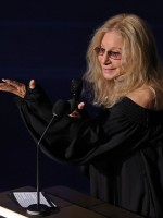 باربرا سترايسند Barbra Streisand في حفل توزيع جوائز أوسكار الـ 98. مصدر الصورة: KEVIN WINTER / GETTY IMAGES NORTH AMERICA / Getty Images via AFP