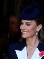 كاثرين (كيت ميدلتون) في دير وستمنستر في وسط لندن (Catherine at Westminster Abbey in central London). مصدر الصورة: CARLOS JASSO / AFP