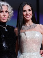 جين فوندا Jane Fonda وديمي مور Demi Moore في حفل افتتاح مهرجان كان السينمائي 2026. مصدر الصورة: Valery HACHE / AFP