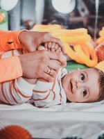 صورة لطفل في الشهر السابع