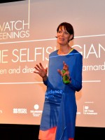 المرلفة والمخرجة Clio Barnard - Photo by FRAZER HARRISON / GETTY IMAGES NORTH AMERICA / GETTY IMAGES VIA AFP