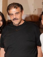 شيرين عبد الوهاب ومحمد حماقي وناصر بجاتو مدير أعمال شيرين- الصورة من حسا ناصر بجاتو على فيس بوك