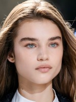 من عرضVauthier - الصورة من Launchmetrics/Spotlight©