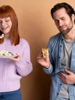 التسمم الغذائي يمكن علاجه منزلياً -المصدر freepik