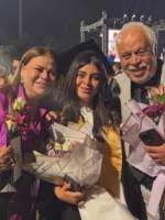 مريم أشرف زكي مع والدها وعمتها- الصورة من حساب روجينا على إنستغرام