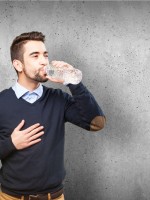 تفسير حلم شرب الماء بكثرة والشعور بالعطش