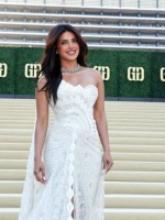 بريانكا تشوبرا في لوس أنجلوس كاليفورنيا (Priyanka Chopra in Los Angeles, California). مصدر الصورة: Araya Doheny/Getty Images for Gold House/AFP