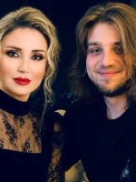 نورا رحال ونجلها- الصورة من صفحة نقابة الفنانين في سوريا