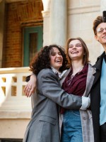 الصداقات الجامعية قد تدوم إذا قامت على أسس إيجابية - المصدر freepik