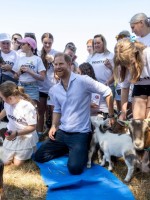 الأمير هاري في قلعة ماكسستوك بالقرب من برمنغهام، وسط إنجلترا (Prince Harry at Maxstoke Castle near Birmingham, central England). مصدر الصورة: Heathcliff O'MALLEY / POOL / AFP