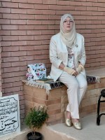 شمس البارودي أمام قبر زوجها حسن يوسف