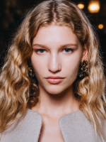 من عرض بالنسياغا Balenciaga خريف شتاء 2026-2027 الصورة من Launchmetrics/Spotlight©