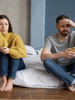 التعامل مع الشريك الرافض للاعتذار يتطلب ذكاءً عاطفياً وصبراً- مصدر الصورة: magific  