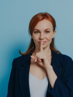 برجك وأسلوبك في حفظ الأسرار: كيف يتعامل كل برج مع ما يُؤتمن عليه؟