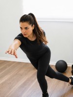 تمارين HIIT منزلية لحرق السعرات الحرارية - Image by tonodiaz on Magnific