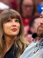 تايلور سويفت (Taylor Swift) وترافيس كيلسي (Travis Kelce) - Photo by Gregory Shamus / GETTY IMAGES NORTH AMERICA / Getty Images via AFP