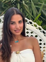 المكياج المينيمالي على طريقة النجمات .. أسرار الجمال الطبيعي بعيداً عن المبالغة