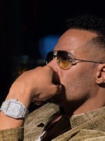محمد رمضان- الصورة من صفحته الرسمية على الفيس بوك