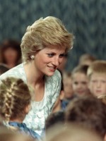 الأميرة ديانا في جاكارتا (Princess Diana in Jakarta). مصدر الصورة: KRAIPIT PHANVUT / AFP