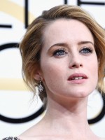 كلير فوي Claire Foy في حفل  74th Annual Golden Globe Awards عام 2017 في كاليفورنيا - مصدر الصورة Frazer Harrison / GETTY IMAGES NORTH AMERICA / Getty Images via AFP