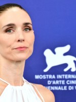 روني مارا (Rooney Mara) من مهرجان فينيسيا - Photo by AFP