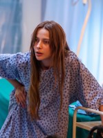مسلسل إسطنبول رأسًا على عقب الحلقة 13.. ناز تصارع الموت ومليك أمام سر يغيّر مصير الأختين