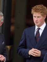 الأمير تشارلز والأمير هاري والأمير ويليام في لندن عام 2007 (Britain's Prince Charles, Prince Harry and Prince William in London 2007)- مصدر الصورة: LEWIS WHYLD / POOL / AFP