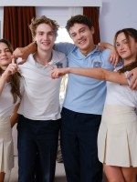 نجوم مسلسل ما زلت في السابعة عشر - الصورة من حساب المسلسل على انستغرام