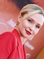 هايدن بانتير في هوليوود كاليفورنيا (Hayden Panettiere in Hollywood, California). مصدر الصورة: Axelle/Bauer-Griffin/FilmMagic