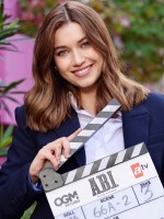 الممثلة التركية afra saraçoğlu أفرا ساراتش أوغلو - الصورة من حسابها على انستغرام