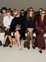 دانييلا رحمة وكيلي روثرفورد Kelly Rutherford وكيت ماراKate Mara ولويز بورجوانLouise Bourjouin في عرض ماكس مارا Max Mara -الصورة من Launchmetrics/Spotlight ©