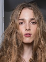 من عرض روبرتو كافالي Roberto Cavalli لربيع صيف 2027 - الصورة من Launchmetrics/Spotlight©