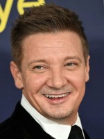 جيريمي رينر في لوس أنجلوس (Jeremy Renner in Los Angeles)- مصدر الصورة: Robyn Beck / AFP