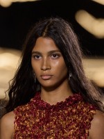 من عرض شانيل Chanel  ربيع صيف 2027 -الصورة من Launchmetrics/Spotlight©