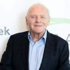 أنتوني هوبكنز في لوس أنجلوس كاليفورنيا (Anthony Hopkins in Los Angeles, California). مصدر الصورة: Greg Doherty/Getty Images/AFP