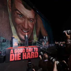 تكريم فيلم Die Hard لبروس ويليس في كاليفورنيا - Bruce Willis attend the Twentieth Century Fox Celebrates 25 Years Of "Die Hard" event at California- مصدر الصورة Jason Kempin / GETTY IMAGES NORTH AMERICA / Getty Images via AFP