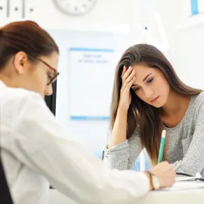 هبوط الضغط المتكرر يستدعي زيارة الطبيب