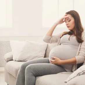 صورة لحامل تشعر بالألم