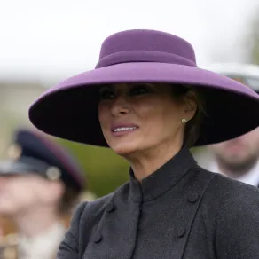ميلانيا ترامب في قلعة وندسور ( Melania Trump in Windsor Castle ). مصدر الصورة: Andrew Matthews / POOL / AFP