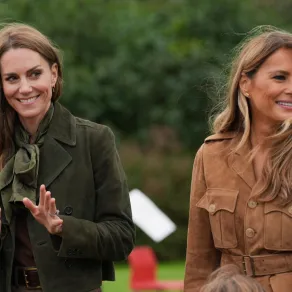 السيدة الأولى ميلانيا ترامب وأميرة ويلز في جولة بقصر وندسور (  First Lady Melania Trump and the Princess of Wales tour Windsor Castle). مصدر الصورة: Yui Mok / POOL / AFP)
