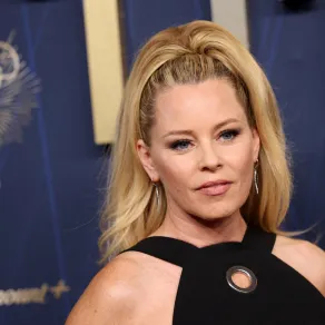 إليزابيث بانكس في لوس أنجلوس (Elizabeth Banks in Los Angeles). مصدر الصورة: Patrick T. Fallon / AFP