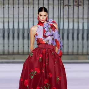 من عرض Carolina Herrera لربيع وصيف 2026 - الصورة من Launchmetrics/Spotlight ©