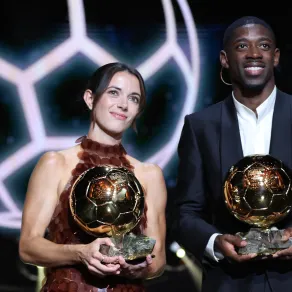 ديمبلي وبونماتي- Paris Saint-Germain's French forward Ousmane Dembele and Barcelona's Spanish midfielder and Ballon d’Or 2024 winner Aitana Bonmati pose after receiving the Ballon d'Or awards during the 2025 Ballon d'Or France Football award ceremony at the Theatre du Chatelet in Paris on September 22, 2025. (Photo by Franck FIFE / AFP)