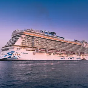 أرويا كروز  AROYA Cruises  فخامة سعودية في عالم الرحلات البحرية