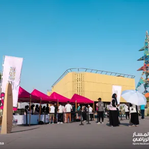 مسيرة للتوعية بسرطان الثدي بالرياض في المسار الرياضي. الصورة من الحساب الرسمي للمسار الرياضي على منصة x