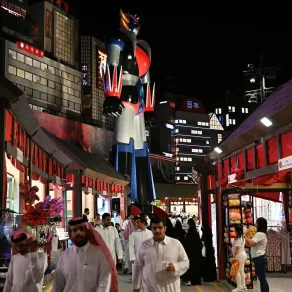 جناح اليابان في "بوليفارد وورلد" يجذب أنظار الزوار. الصورة من وكالة الأنباء السعودية "واس" جناح اليابان في "بوليفارد وورلد" يجذب أنظار الزوار. الصورة من وكالة الأنباء السعودية "واس"