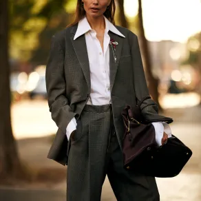 تصميم من البليزر-  مصدر الصورة Launchmetrics/Spotlight © تصميم من البليزر-  مصدر الصورة Launchmetrics/Spotlight ©