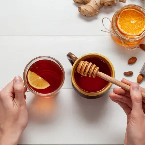 فوائد العسل الطبيعي لصحة الجسم ومقاومة الأمراض Image By Freepik