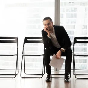 كيف تترك انطباعاً قوياً يمنع رفضك في المقابلة الشخصية؟- المصدر: freepik by yanalya كيف تترك انطباعاً قوياً يمنع رفضك في المقابلة الشخصية؟