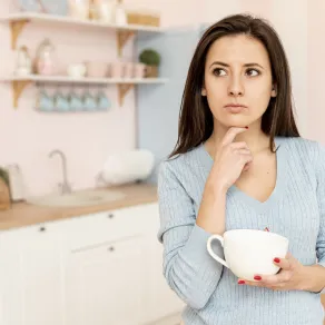 هل يمكن الحمل من دون أعراض؟ - الصورة من موقع Freepik صورة لامرأة